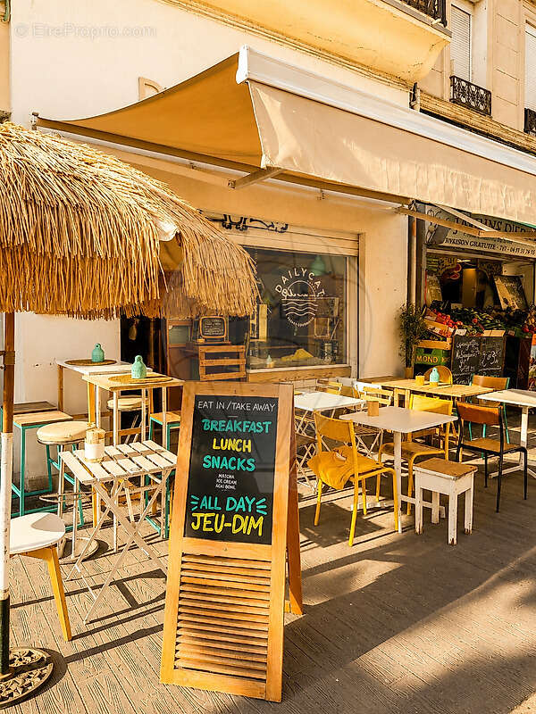 Commerce à MARSEILLE-7E