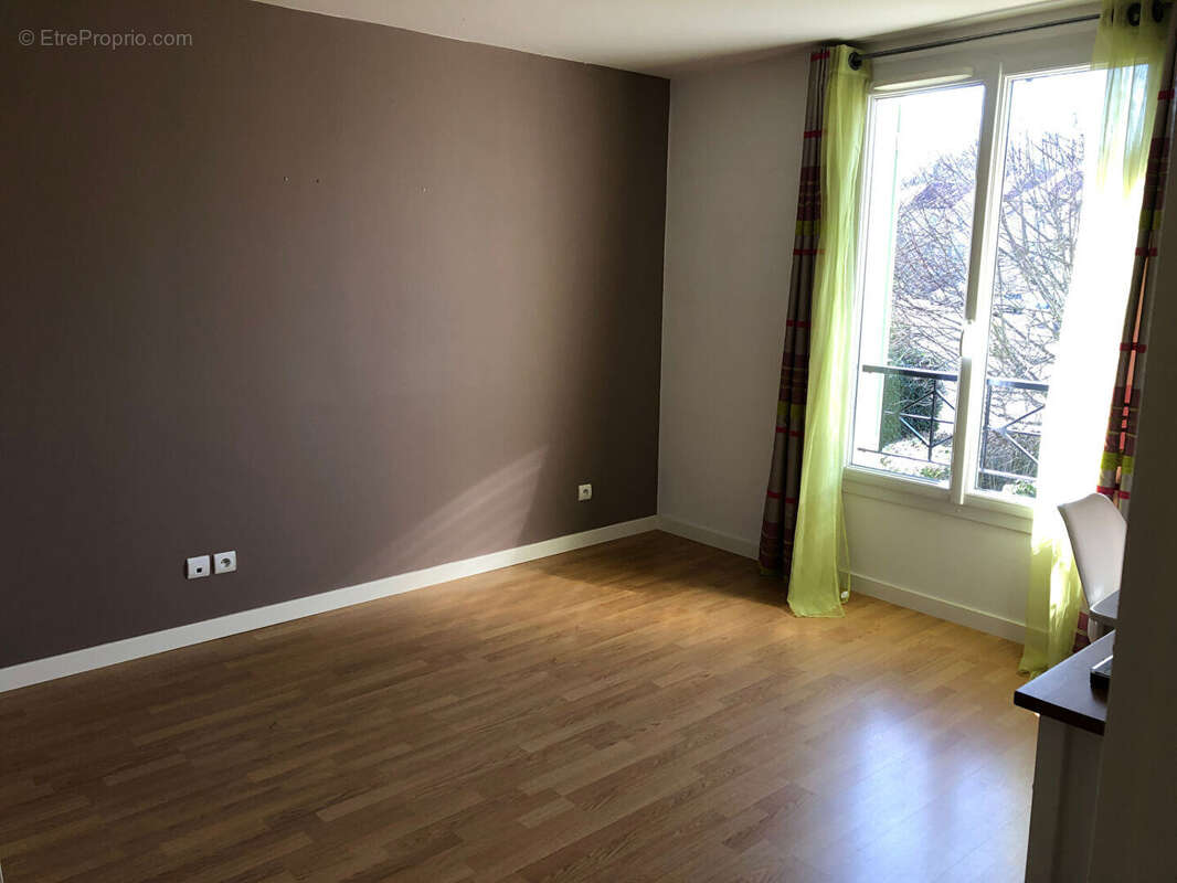 Maison à TOUSSUS-LE-NOBLE