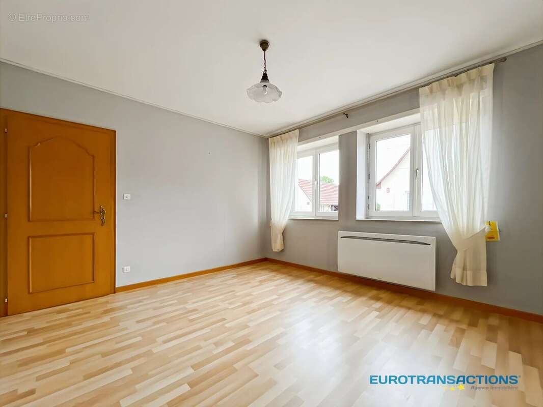 Belle Maison de 253 m² habitables sur 24 ares 61 - WALBOURG - photo 10