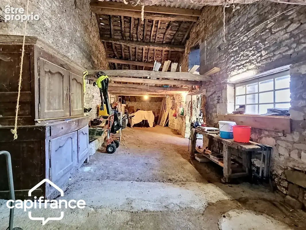 Saint-Martin-de-Sanzay (79) – Maison en pierre rénovée 203 m² – vie de plain-pied – studio indépendant – dépendances – terrain 4 - photo 20