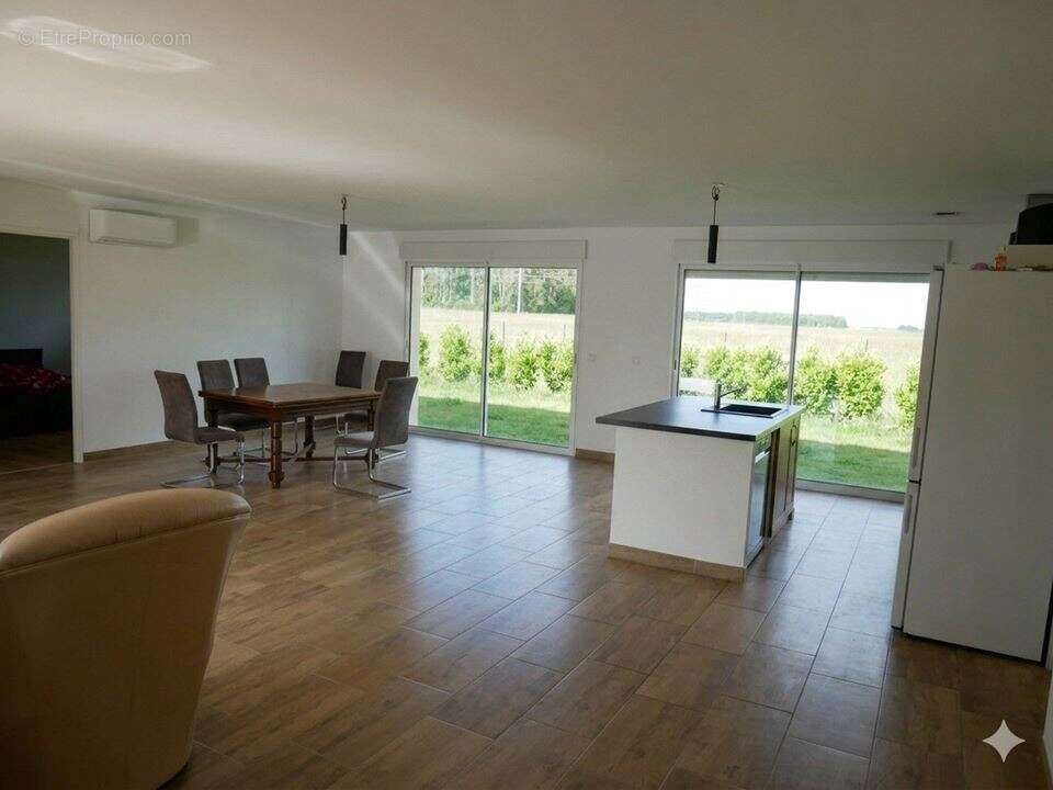 Maison à MONTCRESSON