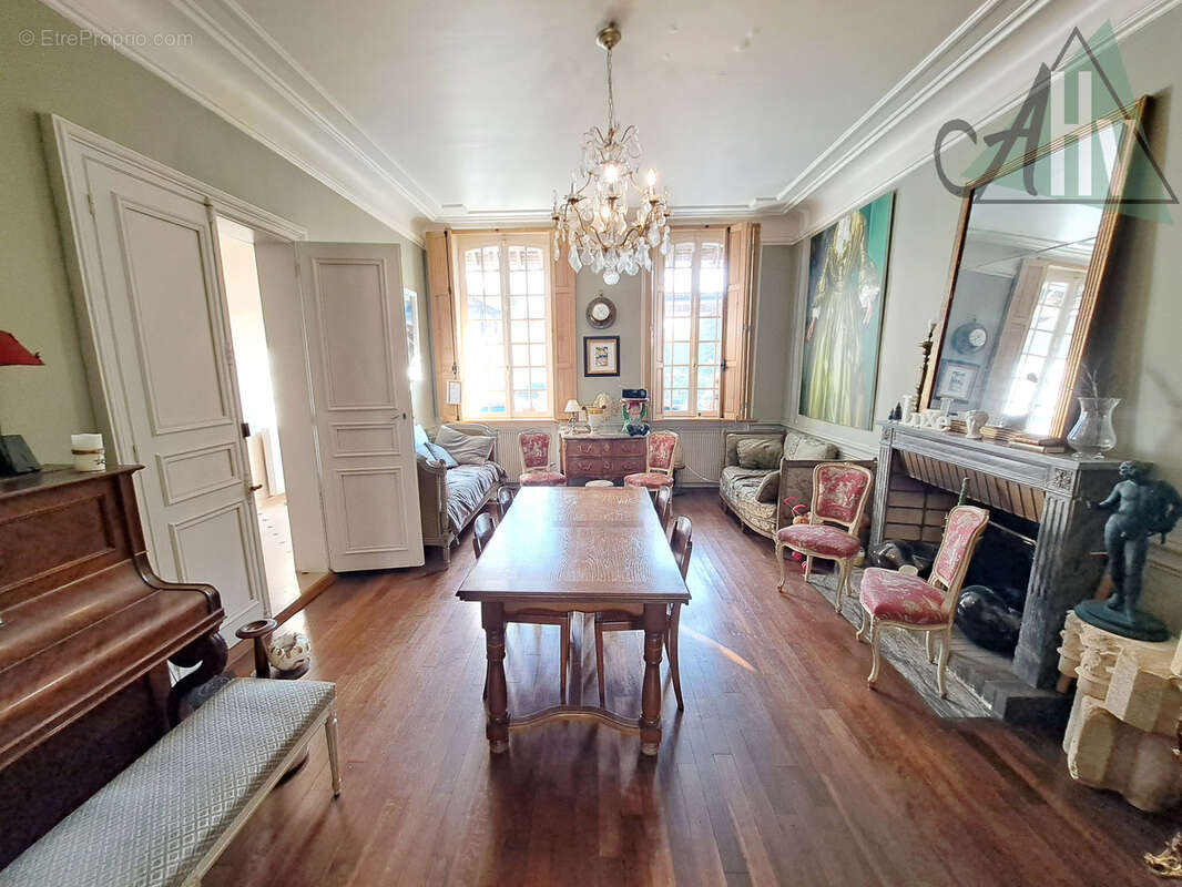 Maison à SENS