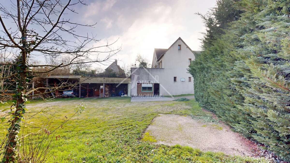 Maison à BOURBON-L'ARCHAMBAULT