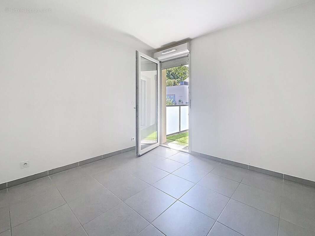 Appartement 42 m² à Montlignon  - photo 7