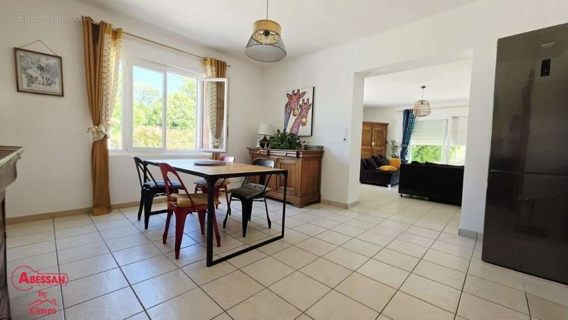 Maison 98 m² à Ales  - photo 11