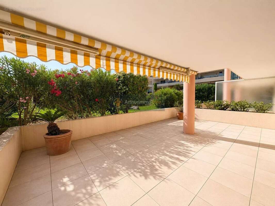 Appartement à FREJUS