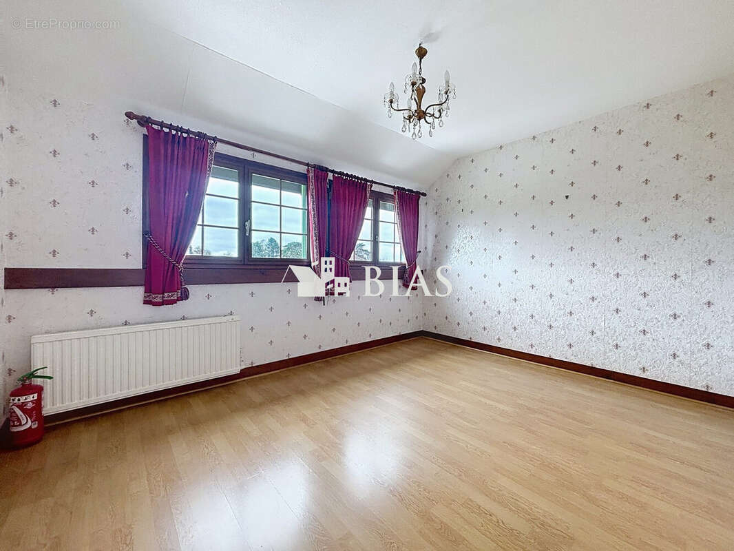 Maison à LE NEUBOURG