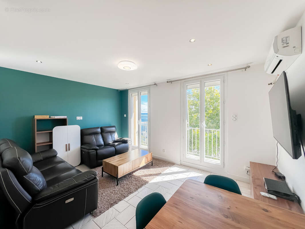 Appartement à PORT-DE-BOUC