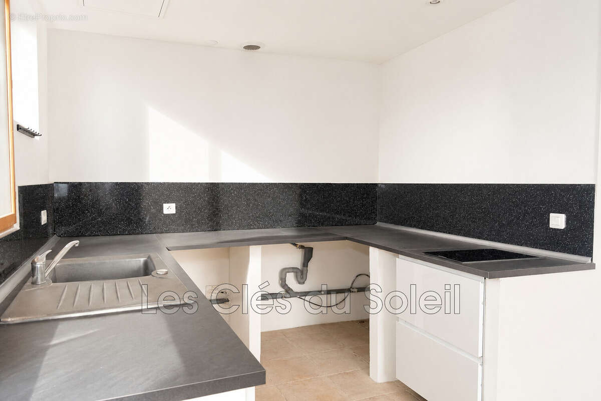 Appartement 45 m² à Toulon  - photo 3