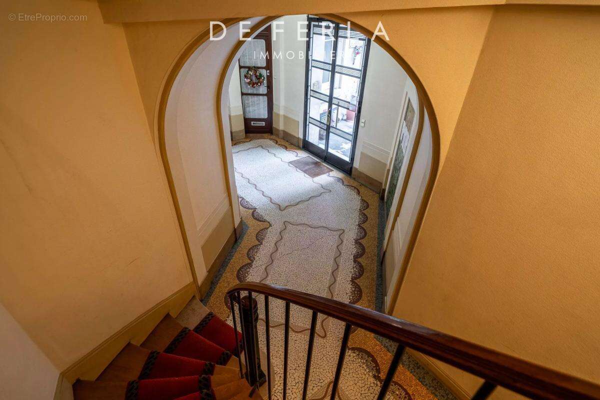 Appartement à PARIS-14E