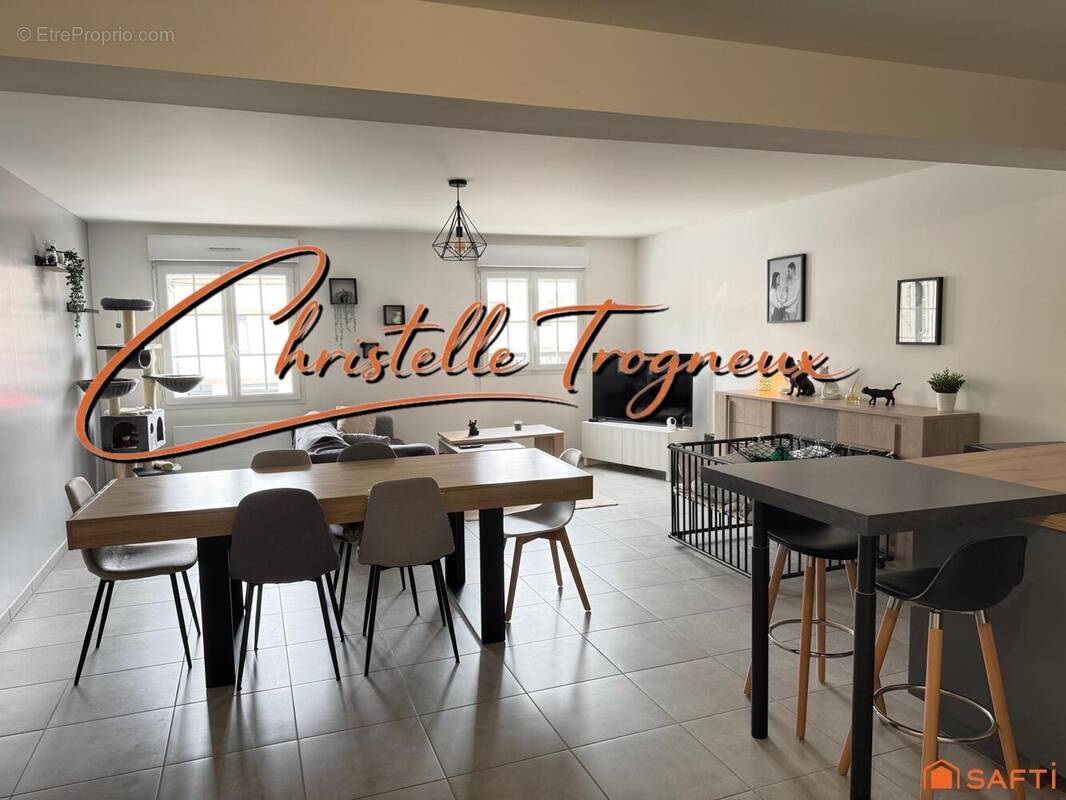 Photo 1 - Appartement à VIGNACOURT