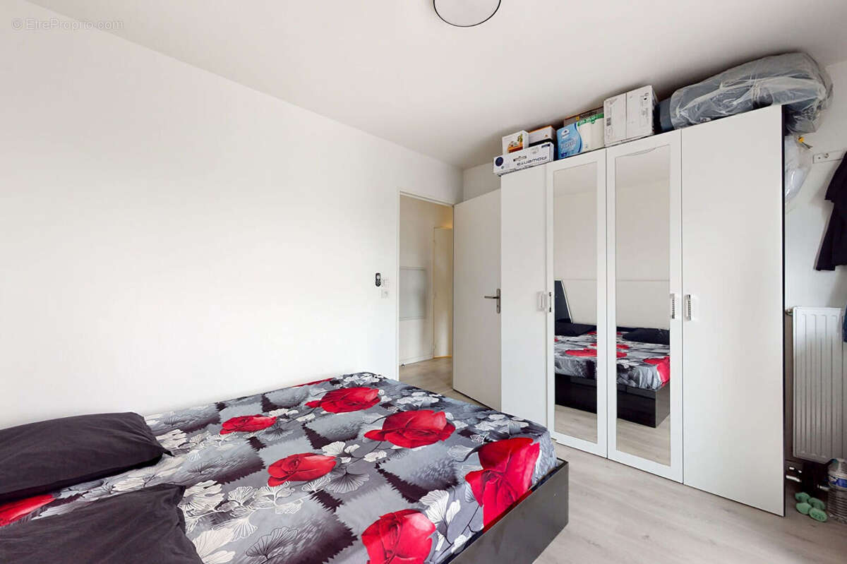 Appartement à LE BLANC-MESNIL