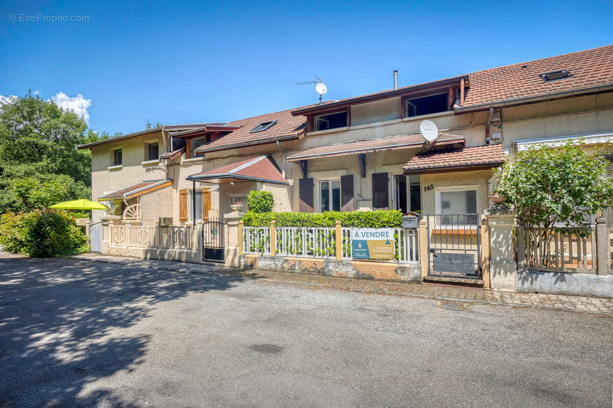 Maison à CHAMP-SUR-DRAC