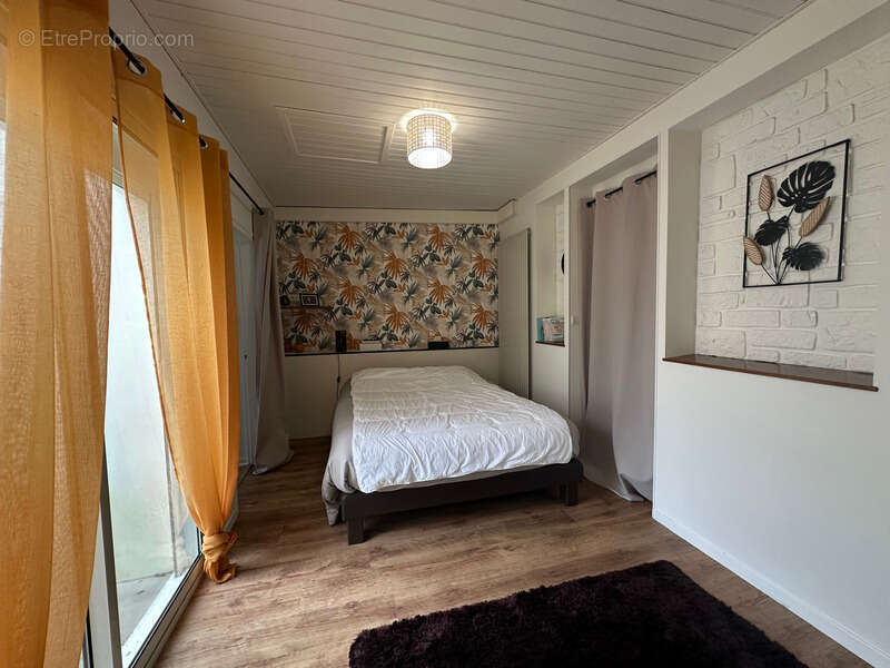 Maison à NIEUL-LE-DOLENT