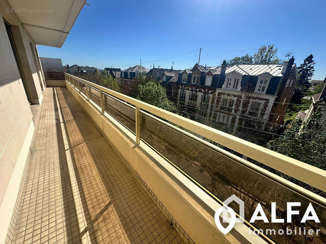 Appartement à ENGHIEN-LES-BAINS