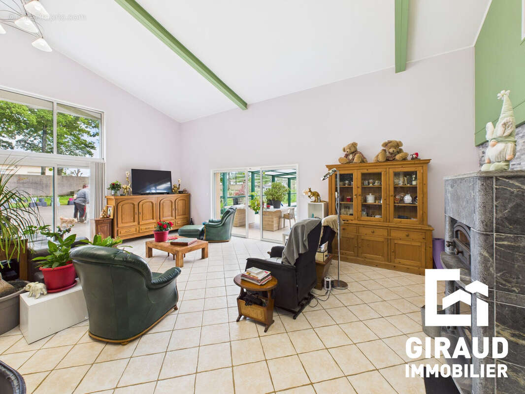 Maison à LE CHAMP-SAINT-PERE