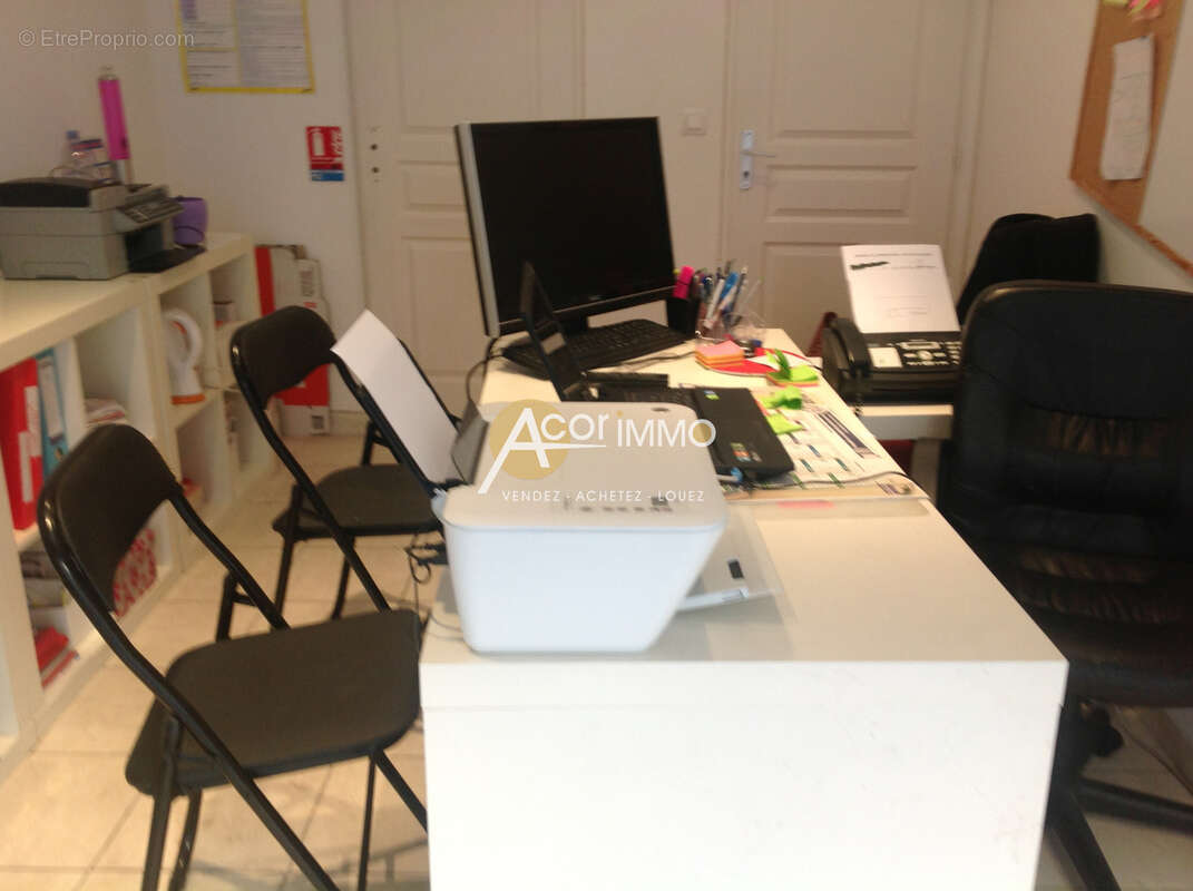 Toulon centre ville - murs local commercial loue - photo 3