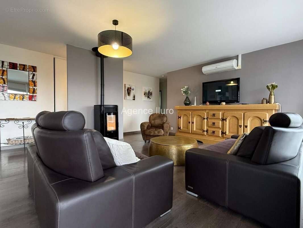 15 - Maison à LANNE-EN-BARETOUS