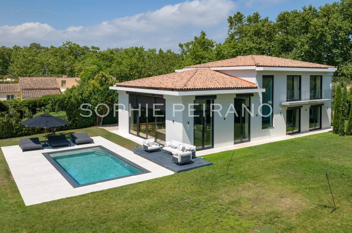 Maison à MOUGINS
