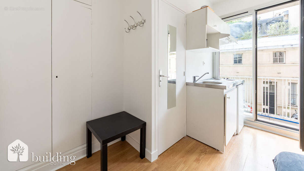 Appartement à PARIS-8E