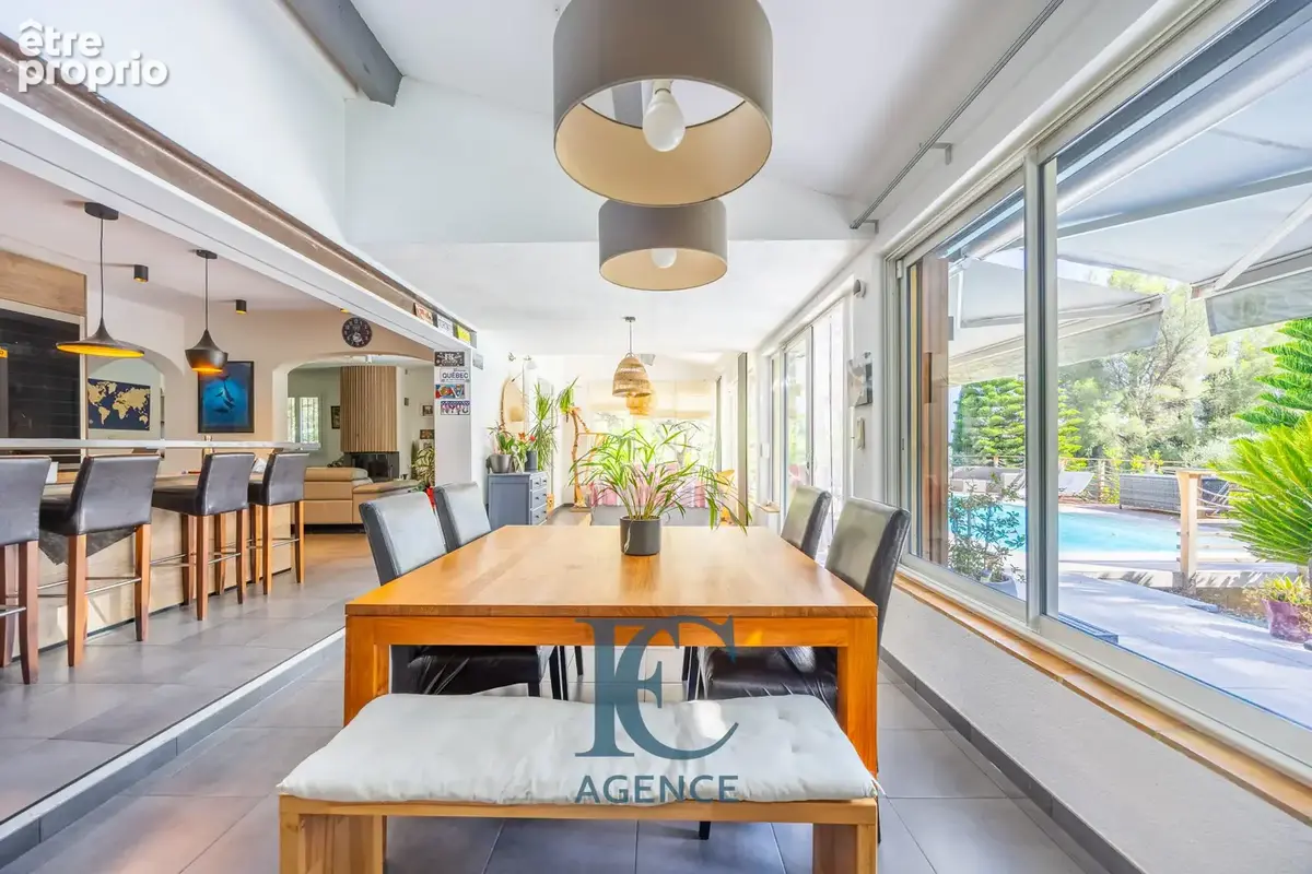 Maison de 171 m2 au calme avec piscine, garages et dépendance - photo 4