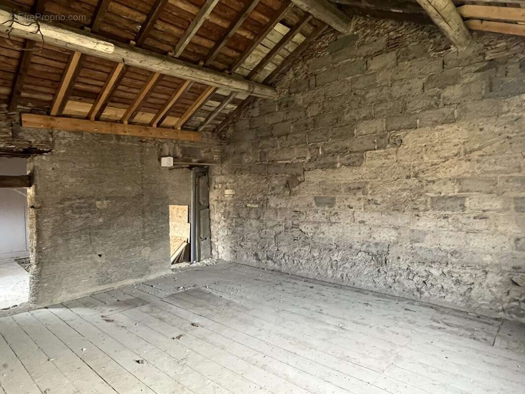 Appartement à SAINT-LAGER