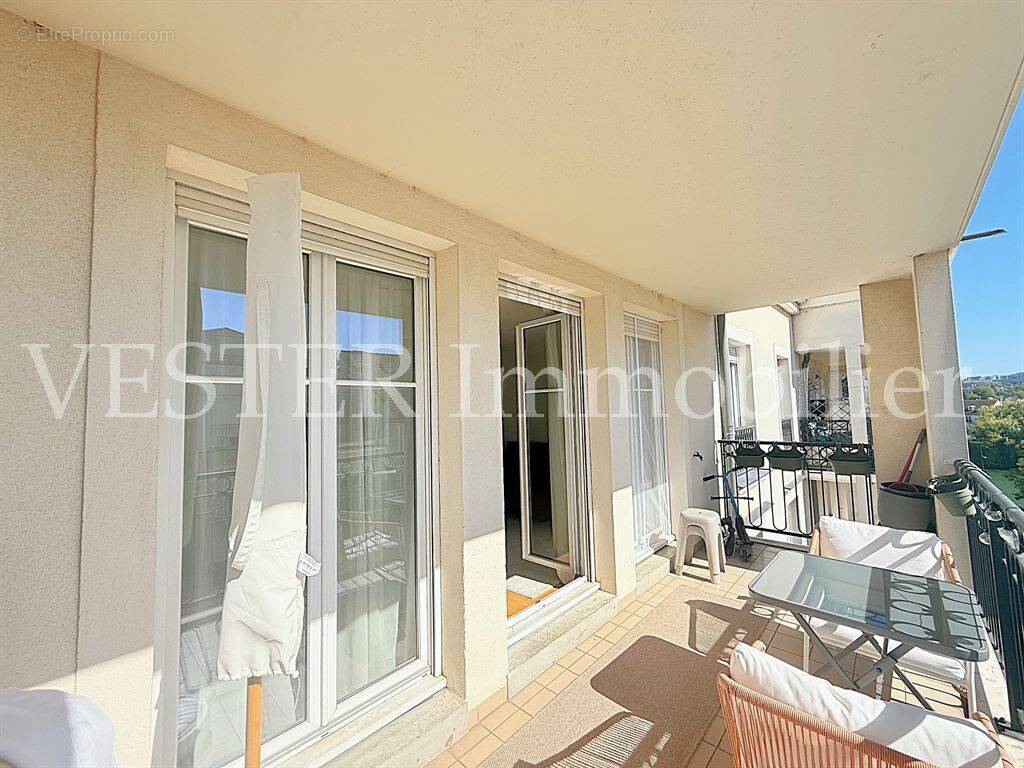 Appartement à LE PERREUX-SUR-MARNE