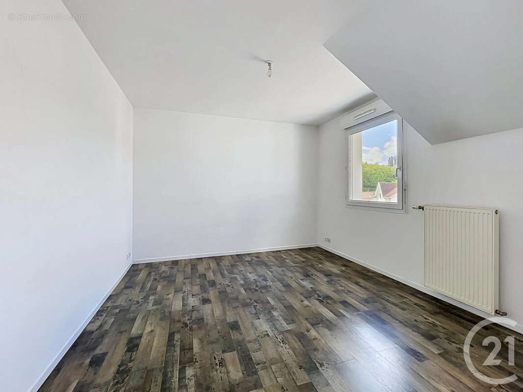 Appartement 95 m² à Epinal  - photo 9
