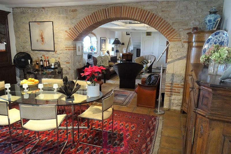 Maison à CAHORS
