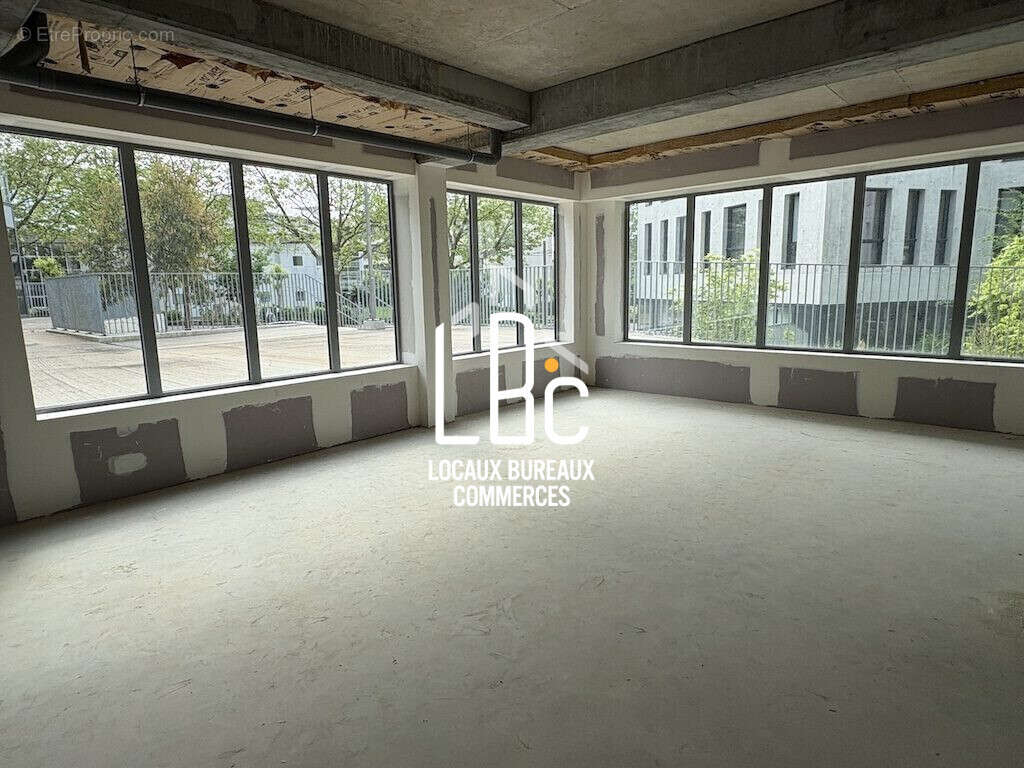 Commerce 214 m² à Nantes  - photo 7