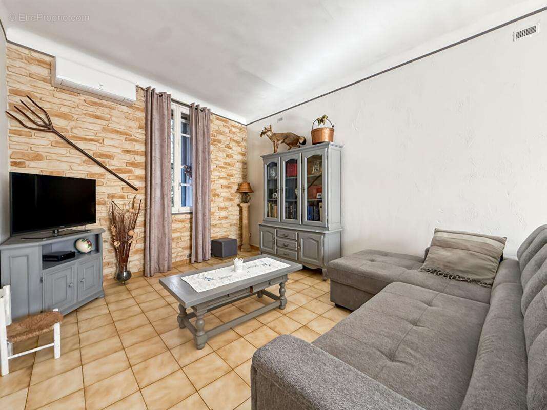 À vendre - maison de village  - eyragues - photo 7