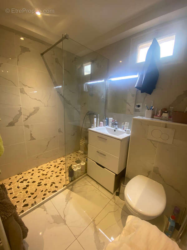 Appartement à VILLENEUVE-LOUBET