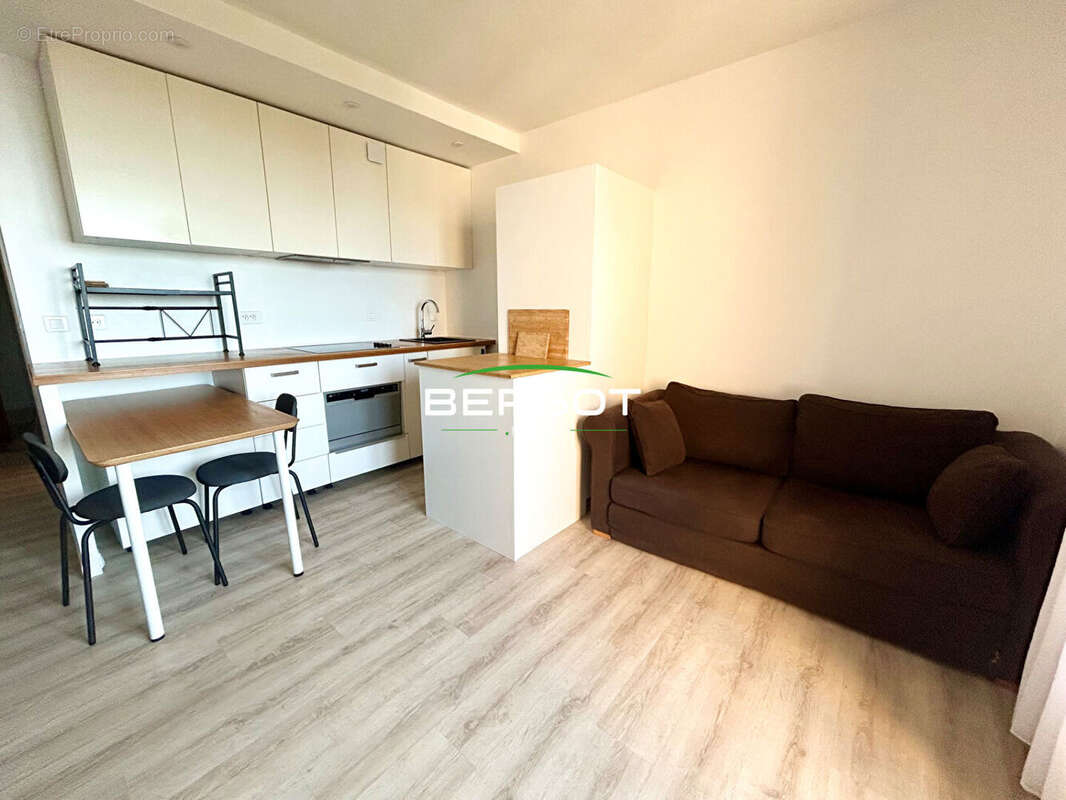 Appartement à EVIAN-LES-BAINS