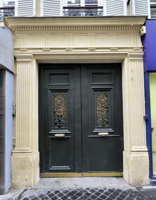 Appartement à PARIS-9E