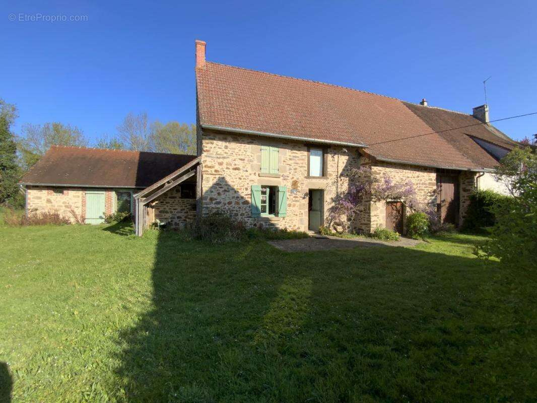 Maison à LOURDOUEIX-SAINT-PIERRE