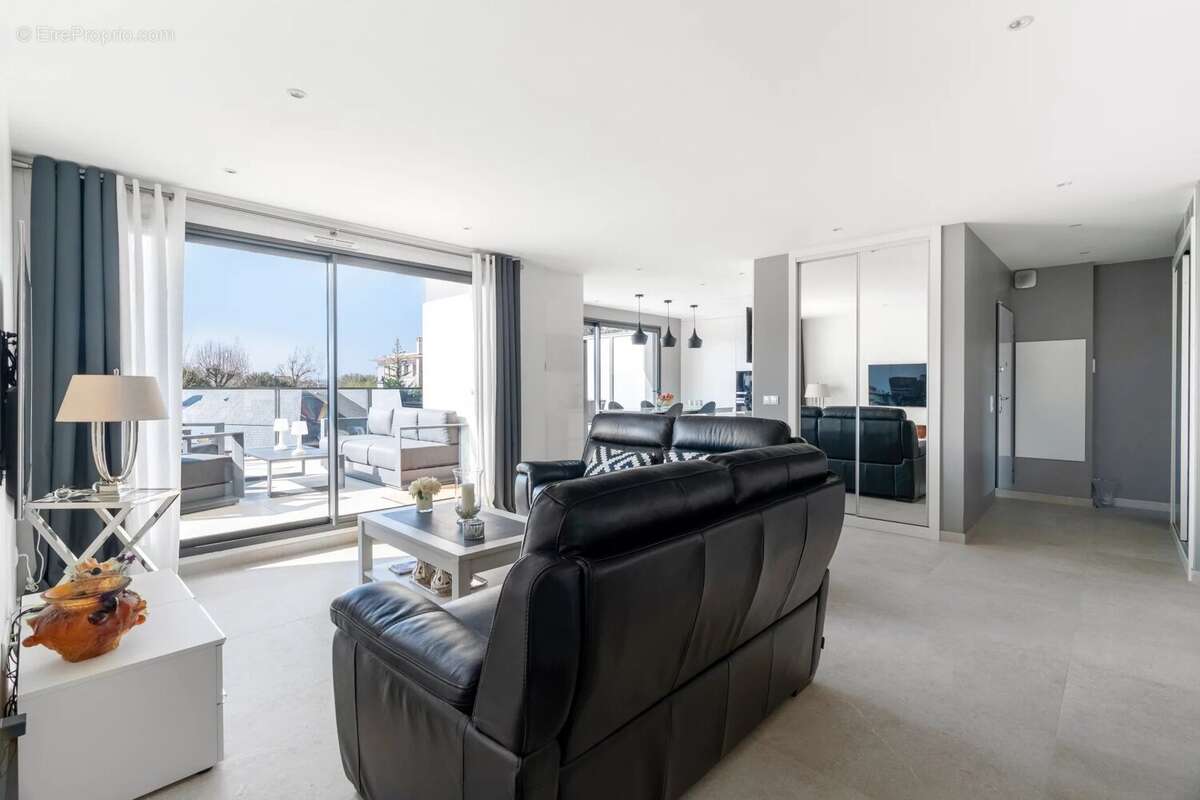 Appartement à SAINT-MAUR-DES-FOSSES