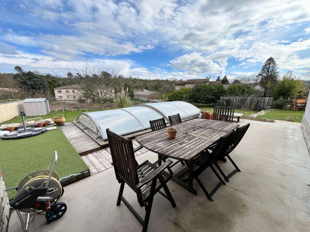 Maison à SAINT-PAUL-LE-JEUNE