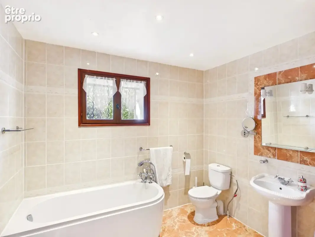Maison individuelle de 4 chambres à proximité d'un village avec commodités - photo 9