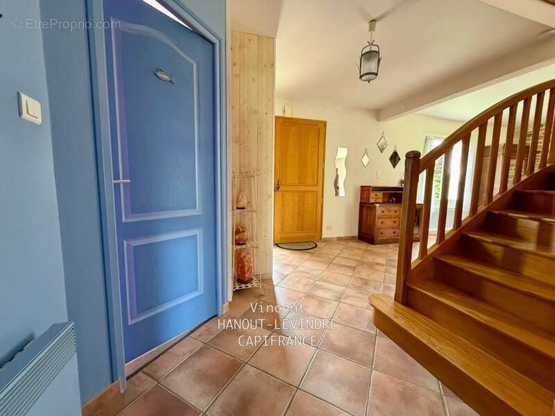 Maison familiale de 146 m² à Tiercé – 5 chambres, jardin sans vis-à-vis, Centre ville et gare à pied - photo 23
