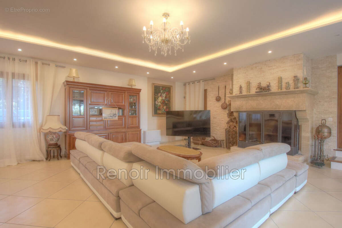 Maison à LA COLLE-SUR-LOUP