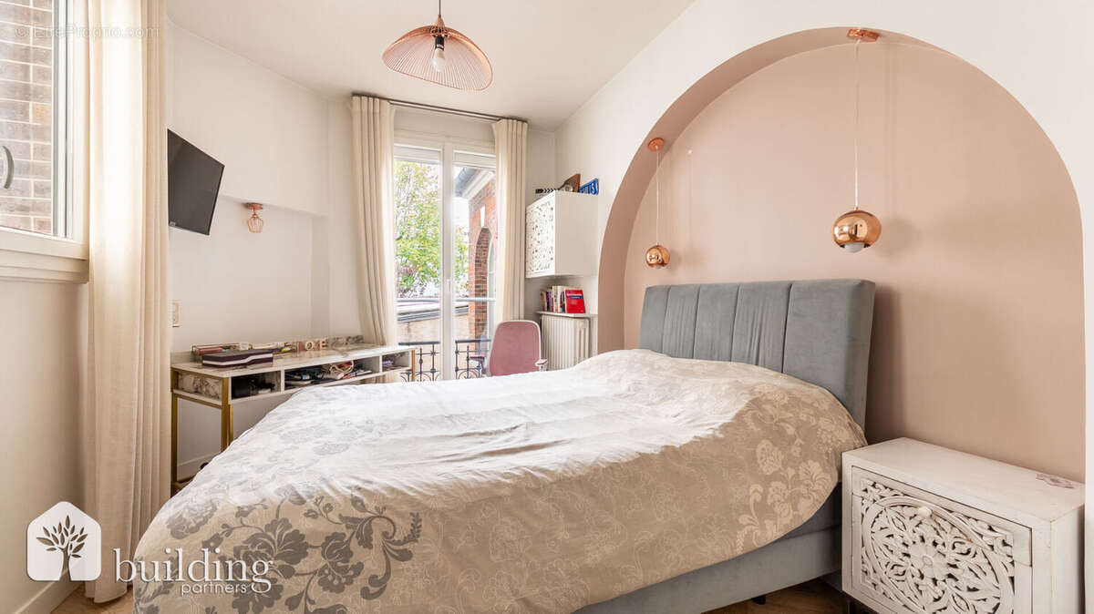 Appartement à PARIS-17E