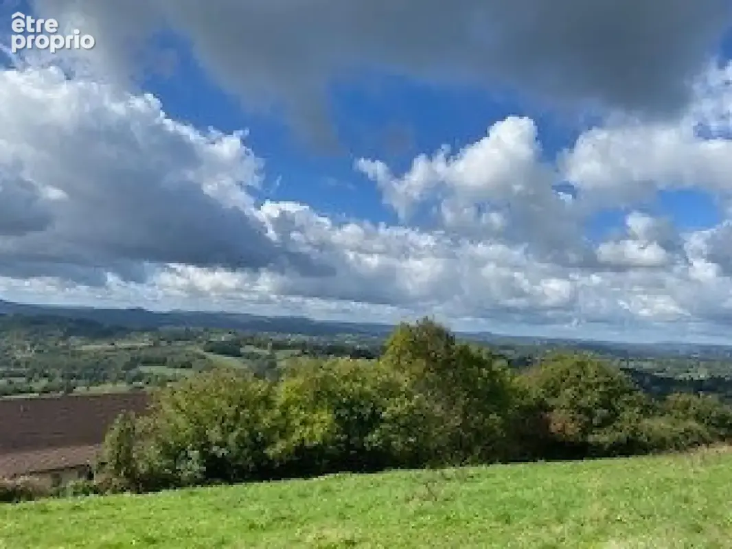 Photo 1 - Terrain à VOUTEZAC