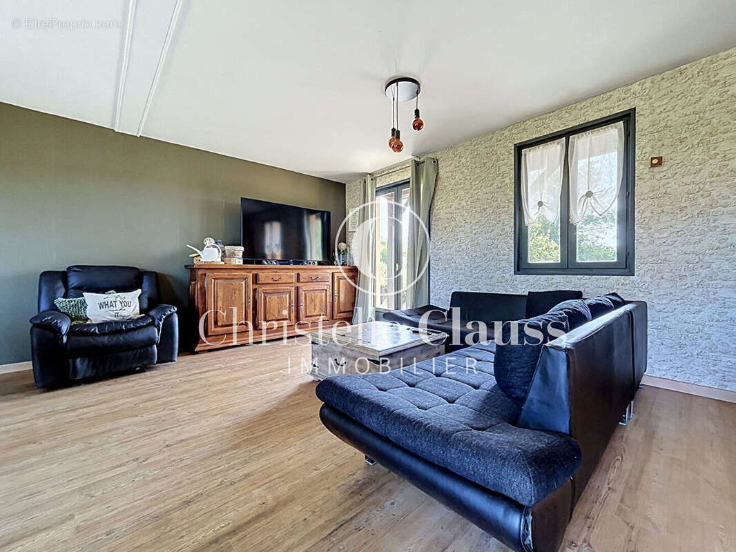 Maison Foussemagne - 6 pièces - 165m² - photo 3