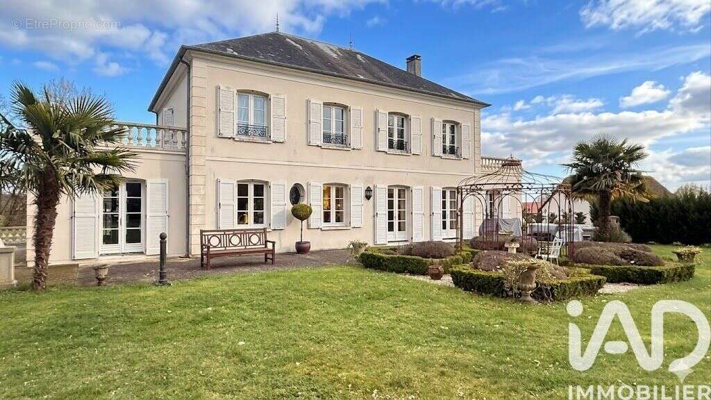 Photo 2 - Maison à SAINT-ELOY-DE-GY