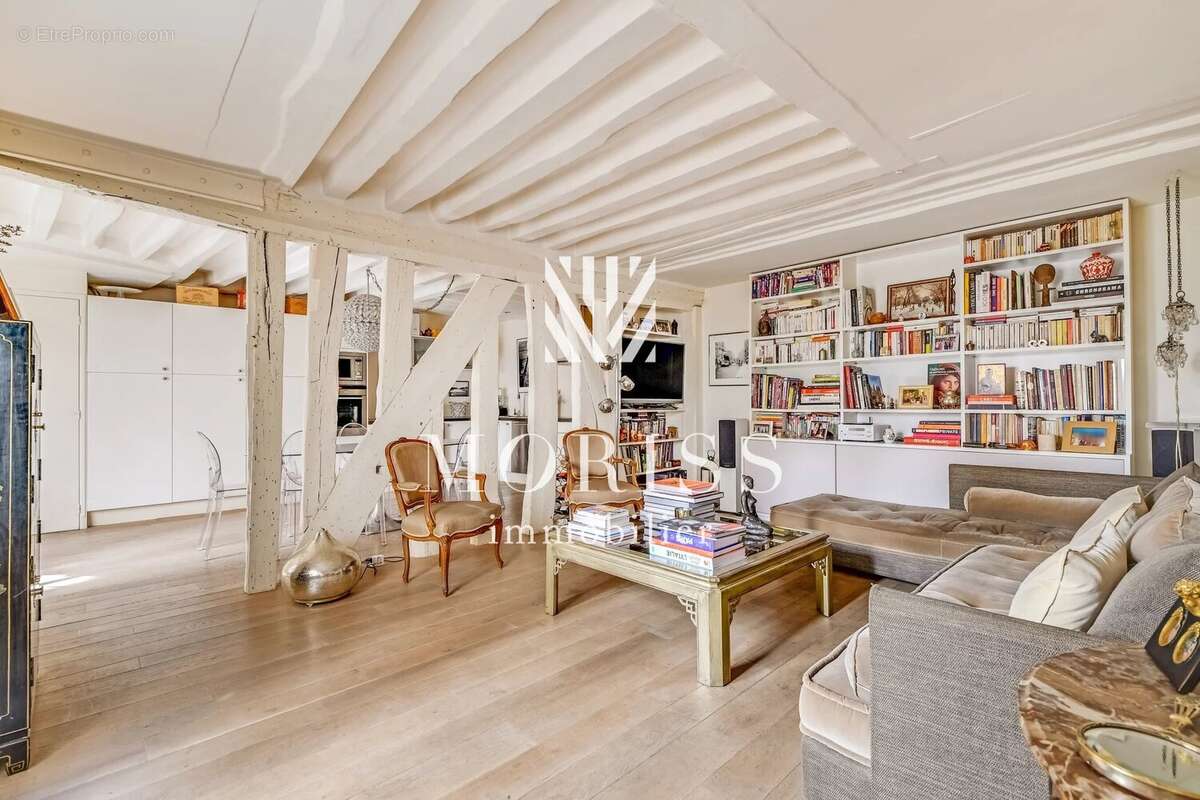 Appartement à PARIS-4E