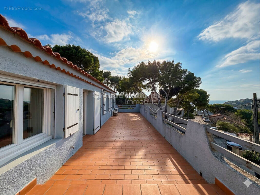 Maison à ENSUES-LA-REDONNE