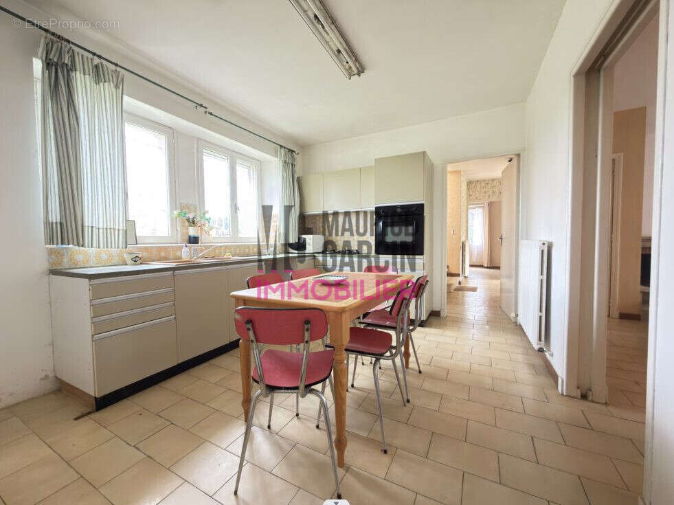 Maison à CHATEAURENARD