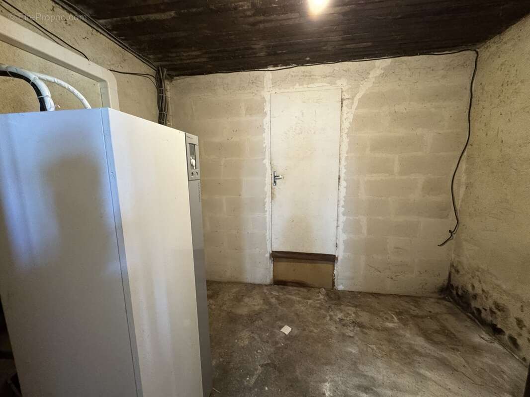 Maison 120 m² à Salles-De-Barbezieux  - photo 32