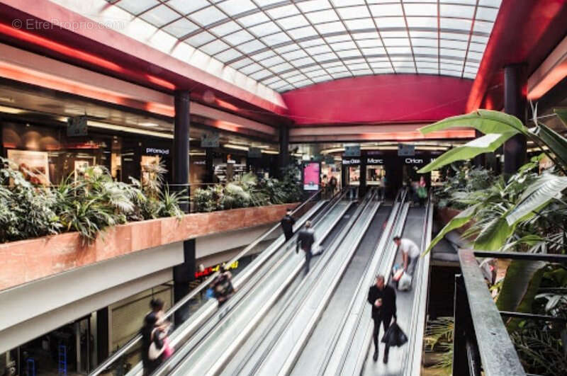 Commerce à BAGNOLET