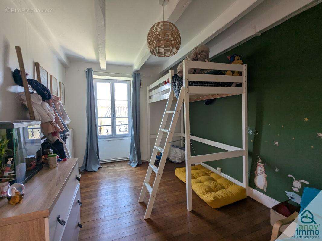 Maison à COULOMBIERS